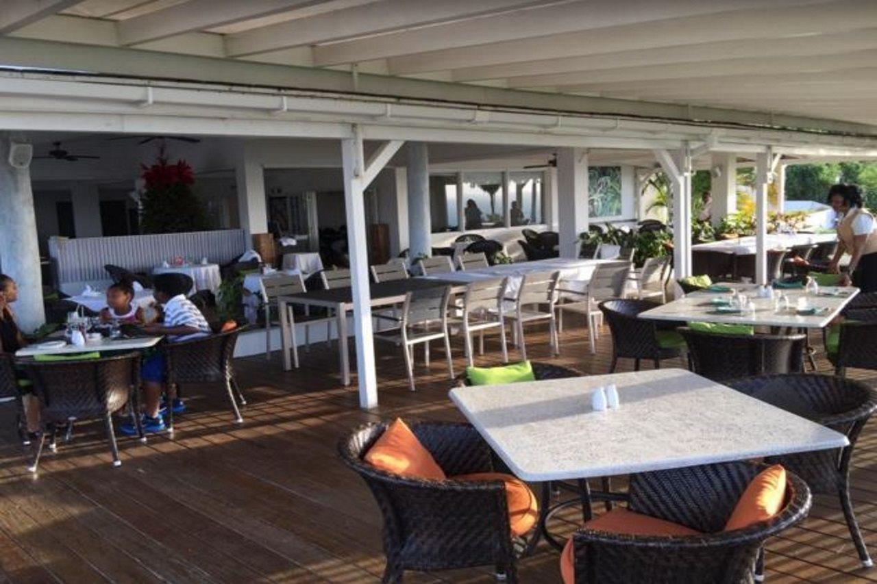 Trade Winds Hotel Dickenson Bay Exteriér fotografie
