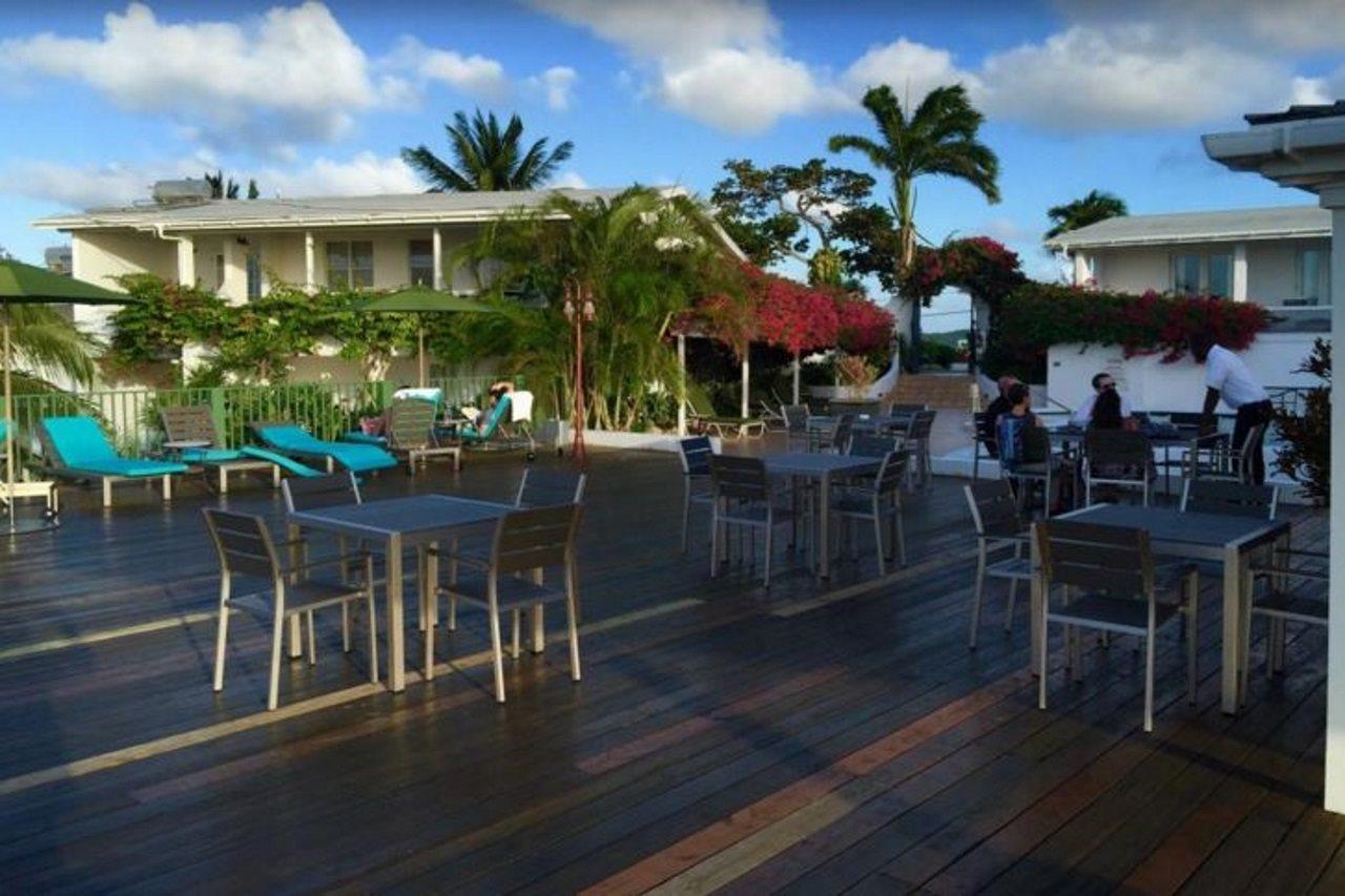 Trade Winds Hotel Dickenson Bay Exteriér fotografie