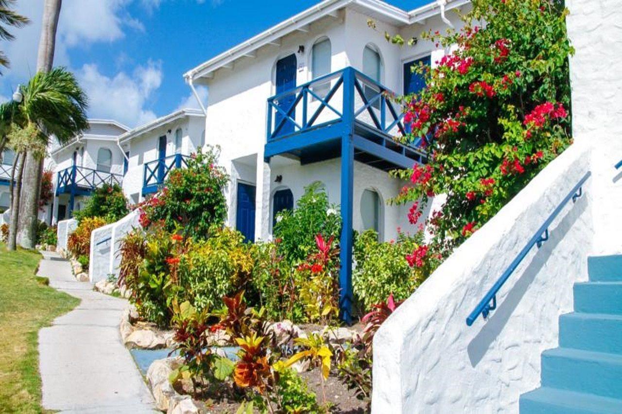 Trade Winds Hotel Dickenson Bay Exteriér fotografie