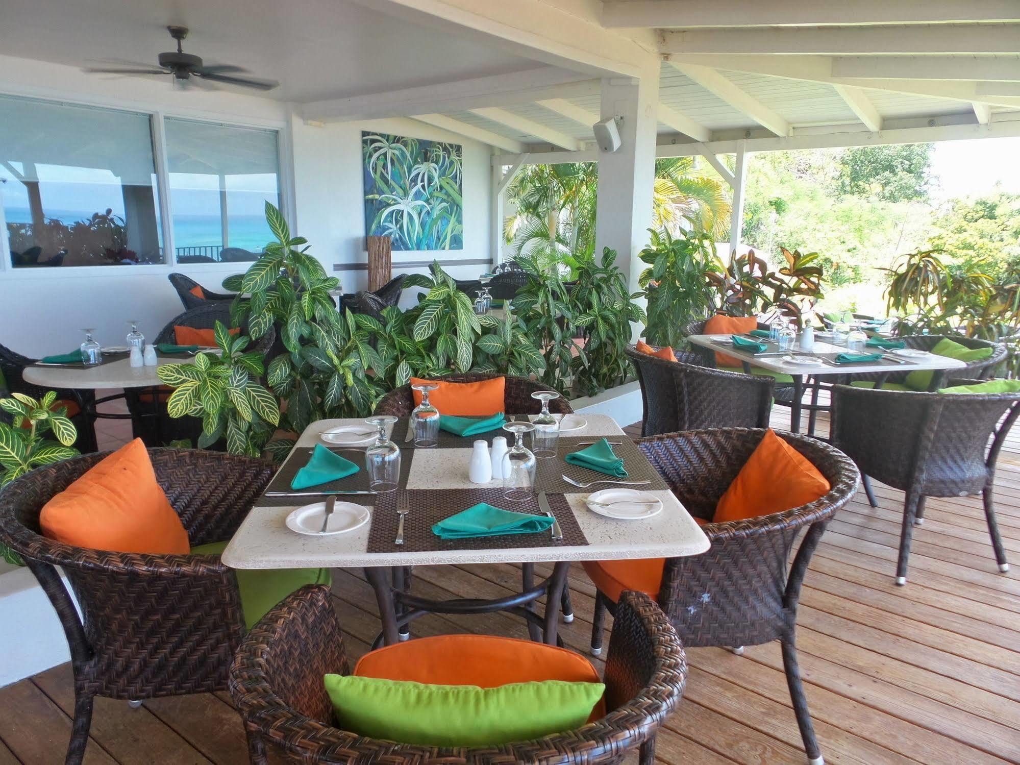 Trade Winds Hotel Dickenson Bay Exteriér fotografie